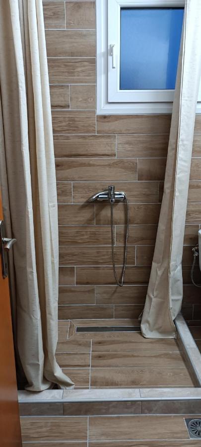 קראמוטי Irini Apartments מראה חיצוני תמונה