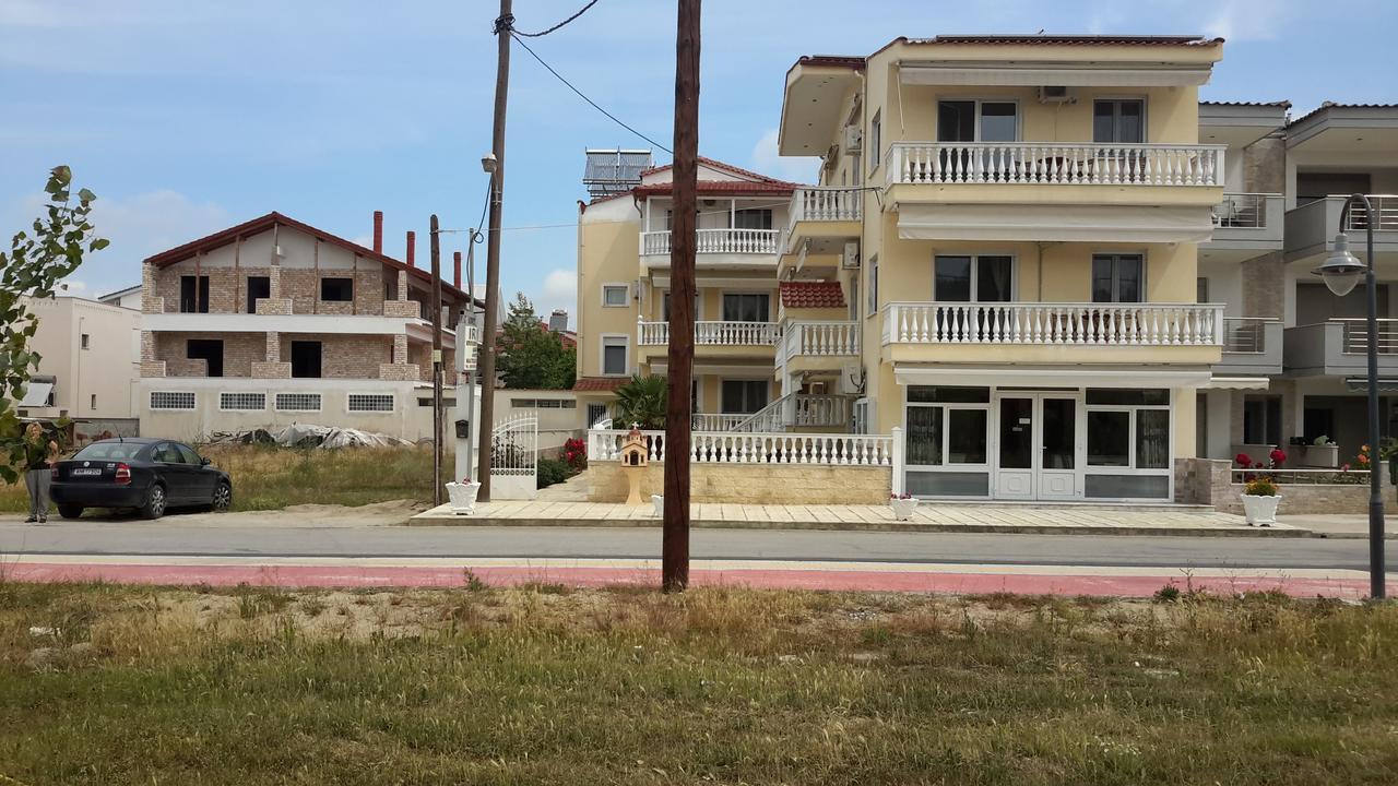 קראמוטי Irini Apartments מראה חיצוני תמונה