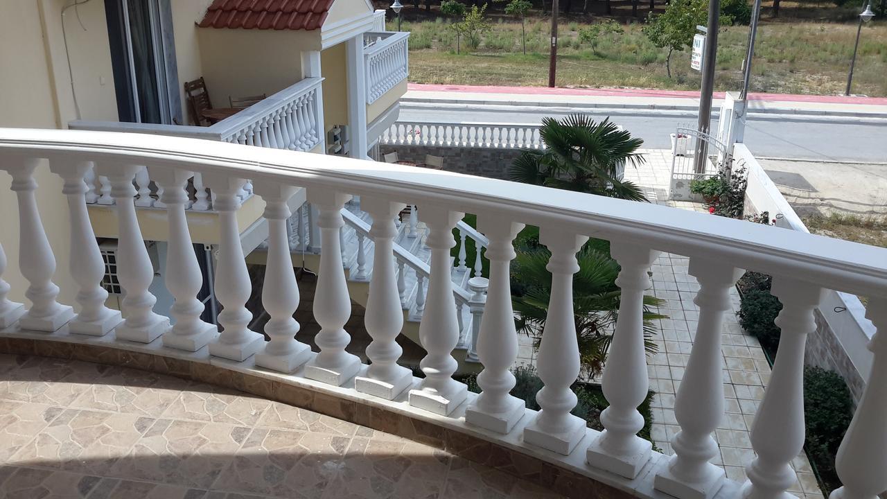 קראמוטי Irini Apartments מראה חיצוני תמונה