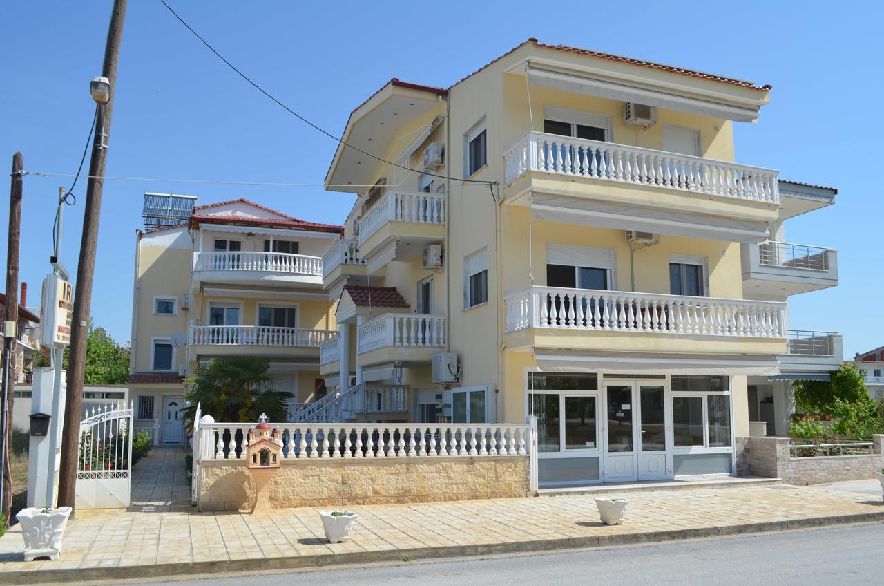 קראמוטי Irini Apartments מראה חיצוני תמונה
