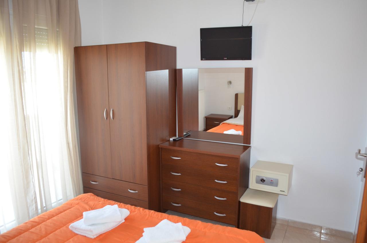 קראמוטי Irini Apartments מראה חיצוני תמונה
